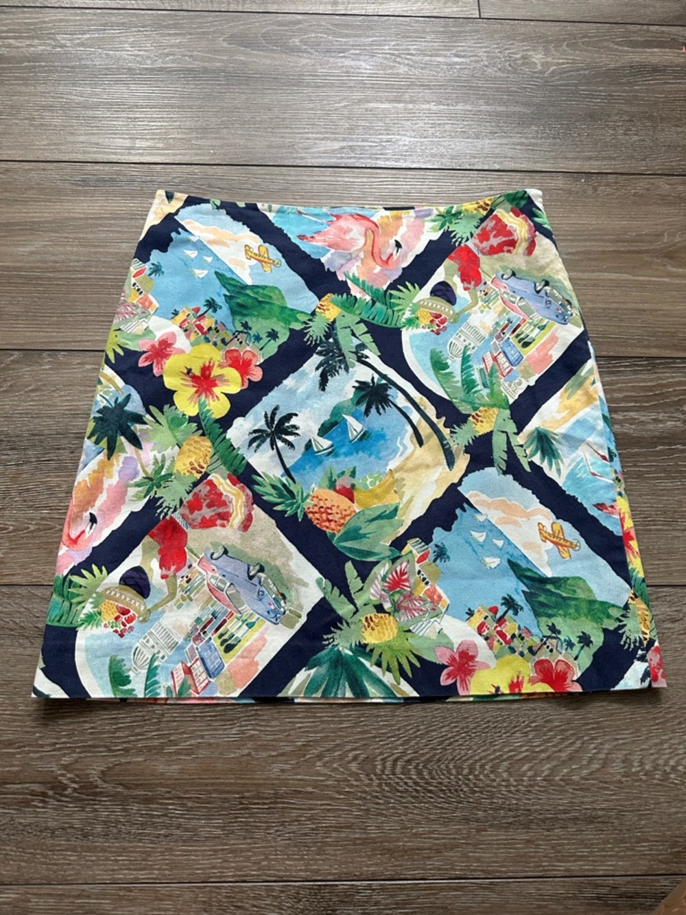 Talbots Navy Blue Tropical
Flamingo Beach Sailboat Print
Novelty Skirt Size 6